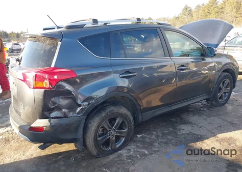 2015 Toyota Rav4 Xle z USA, uszkodzony, nr VIN JTMRFREV9FD149054